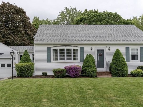 8 Lowell Avenue, Dover, NH 03820