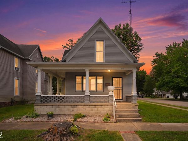 233 N Walnut Street , Cambridge City, IN 47327