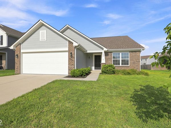 632 N Crystal Drive , Fortville, IN 46040