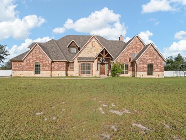 124 True Grit Court, Weatherford, TX 76088