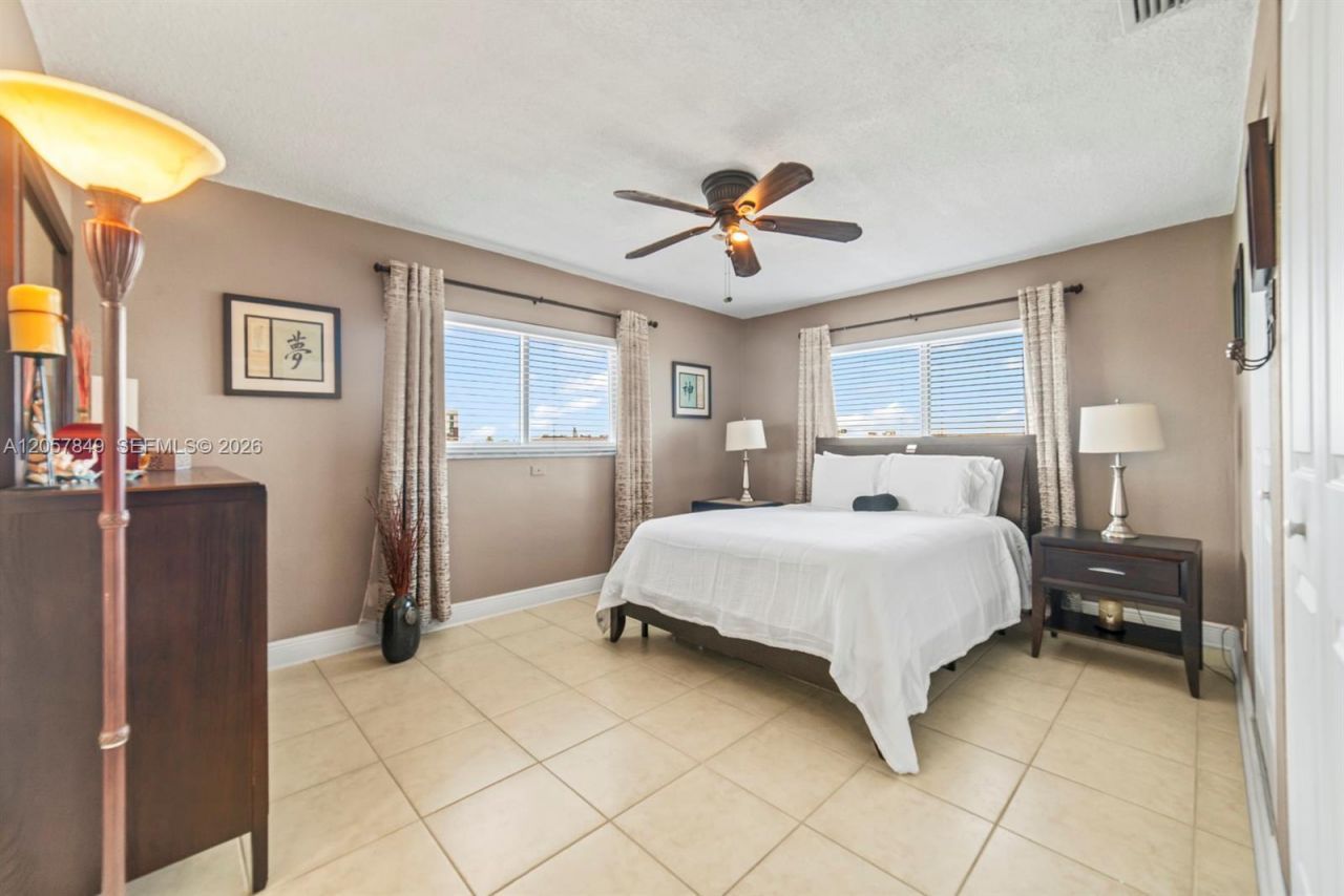 1818 Rodman St , Unit 4A, Hollywood, FL 33020 Photo