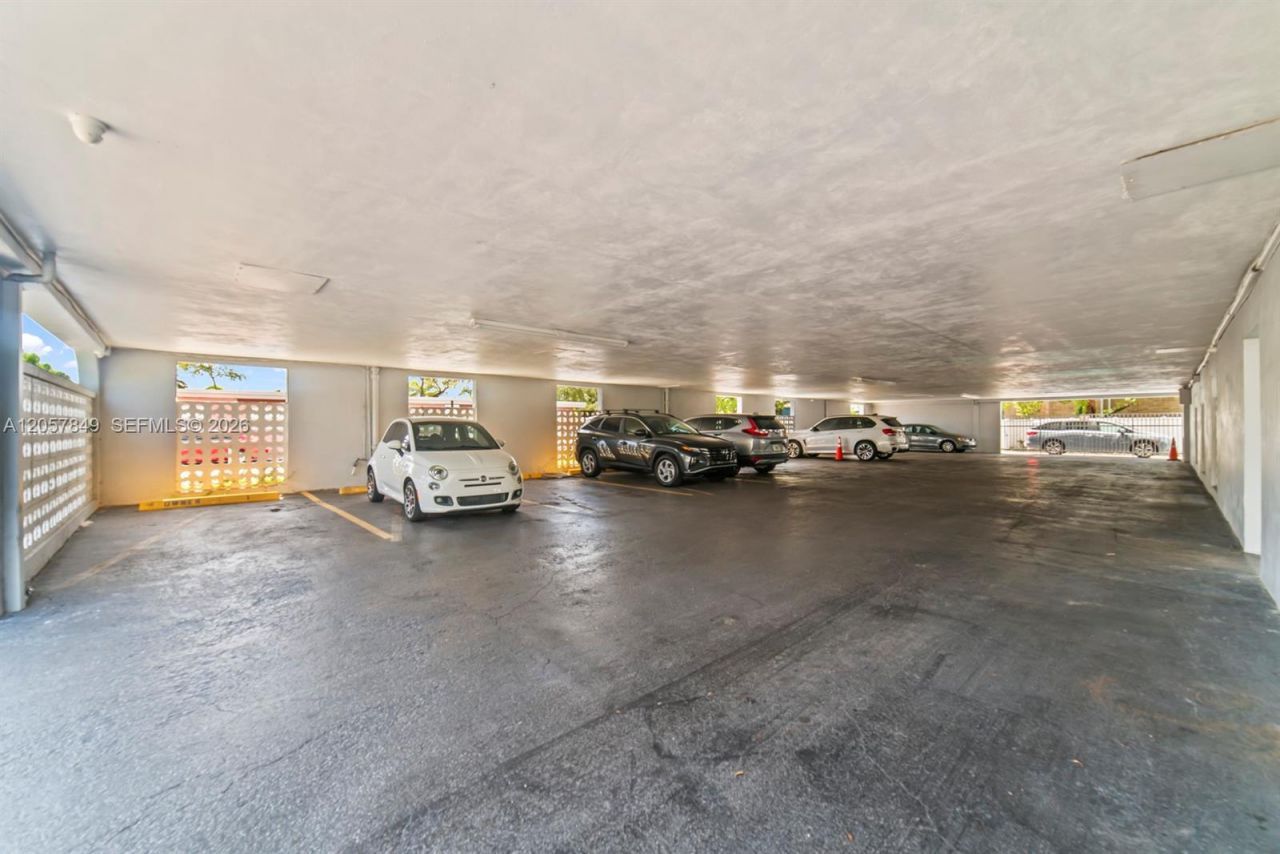 1818 Rodman St , Unit 4A, Hollywood, FL 33020 Photo
