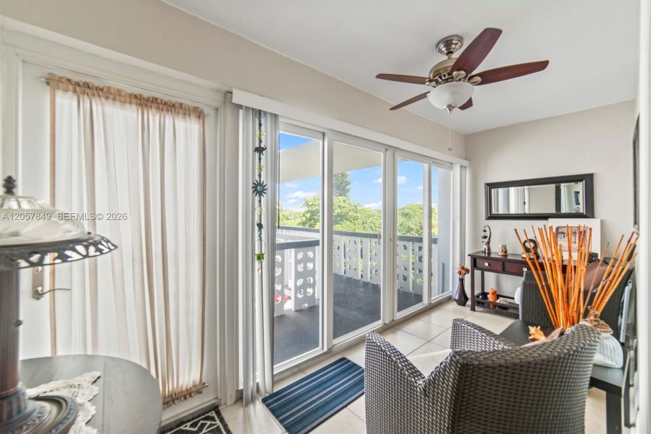 1818 Rodman St , Unit 4A, Hollywood, FL 33020 Photo