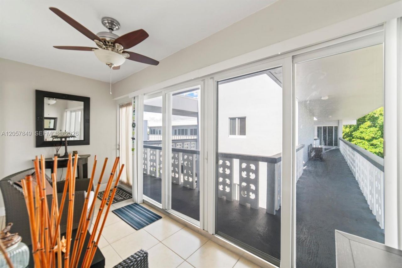 1818 Rodman St , Unit 4A, Hollywood, FL 33020 Photo