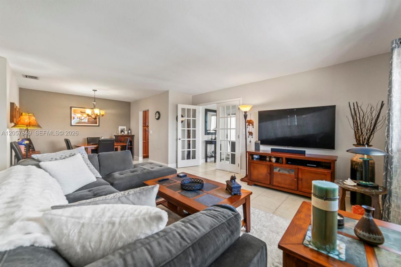 1818 Rodman St , Unit 4A, Hollywood, FL 33020 Photo