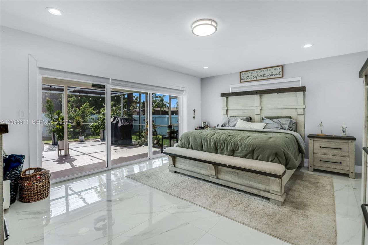 2130 NW 106th Ave, Pembroke Pines, FL 33026 Photo