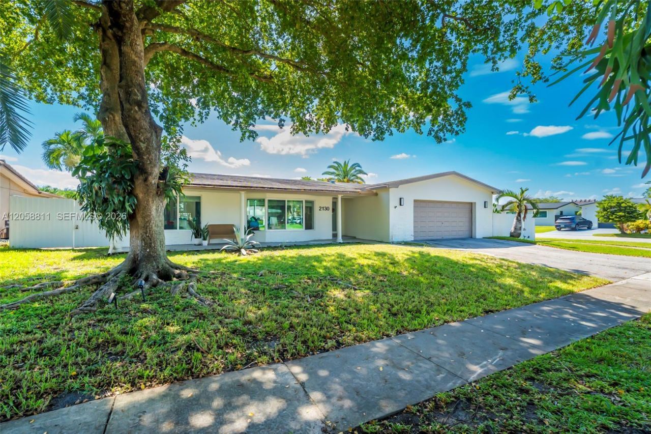 2130 NW 106th Ave, Pembroke Pines, FL 33026 Photo