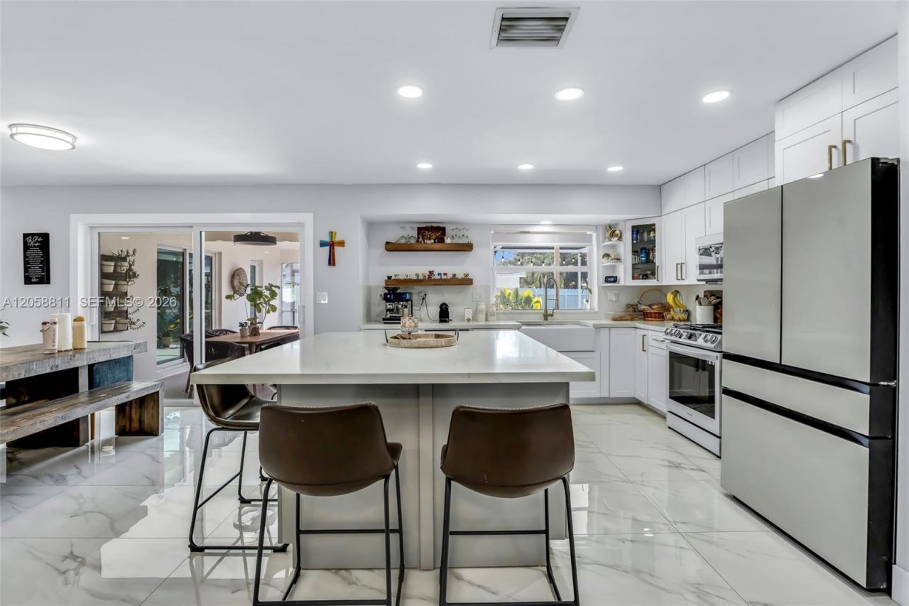 2130 NW 106th Ave, Pembroke Pines, FL 33026 Photo