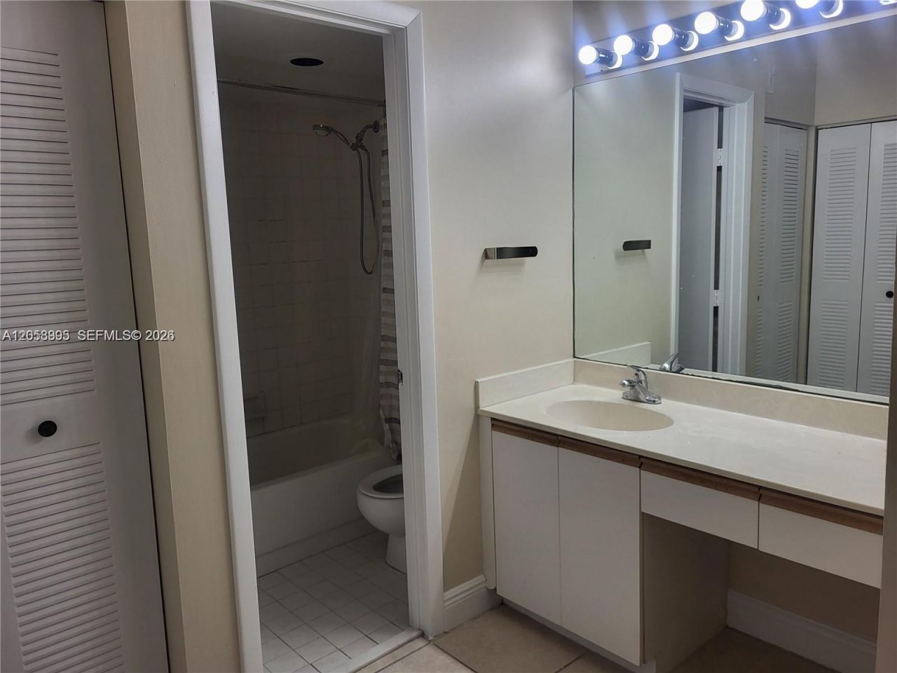 9843 SW 138th Ave , Unit EA2R, Miami, FL 33186 Photo