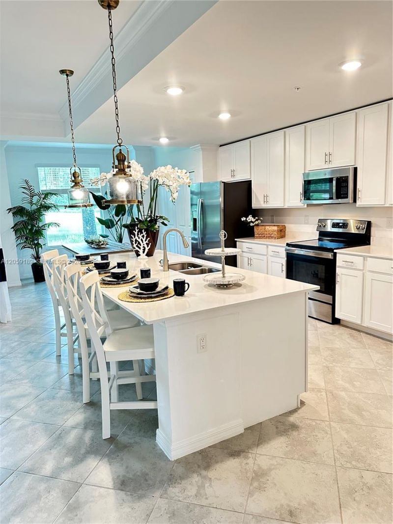 6070 National Blvd , Unit 215, Ave Maria, FL 34142 Photo