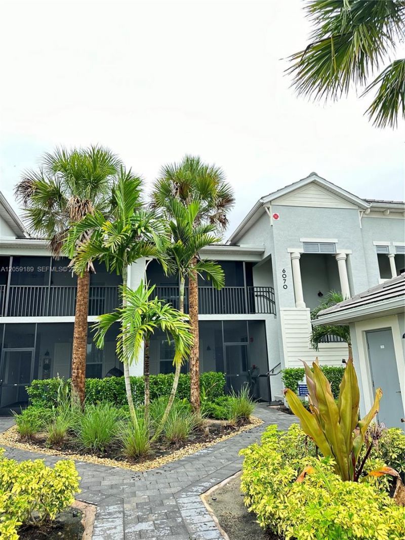 6070 National Blvd , Unit 215, Ave Maria, FL 34142 Photo