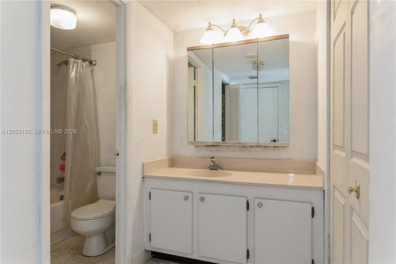 9273 Collins Ave , Unit 1101, Surfside, FL 33154 Photo