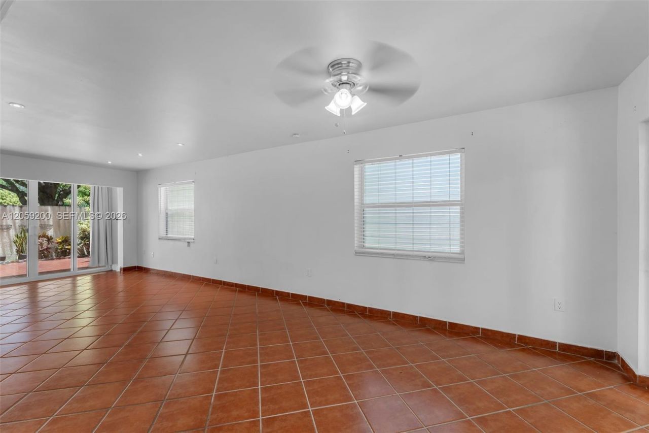 8749 SW 137th Ave, Unit 8749, Miami, FL 33183 Photo