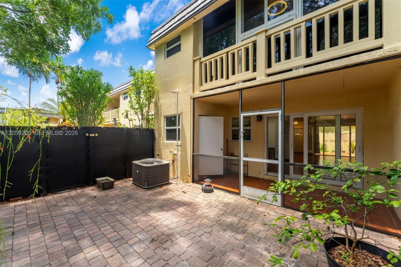 8749 SW 137th Ave, Unit 8749, Miami, FL 33183 Photo