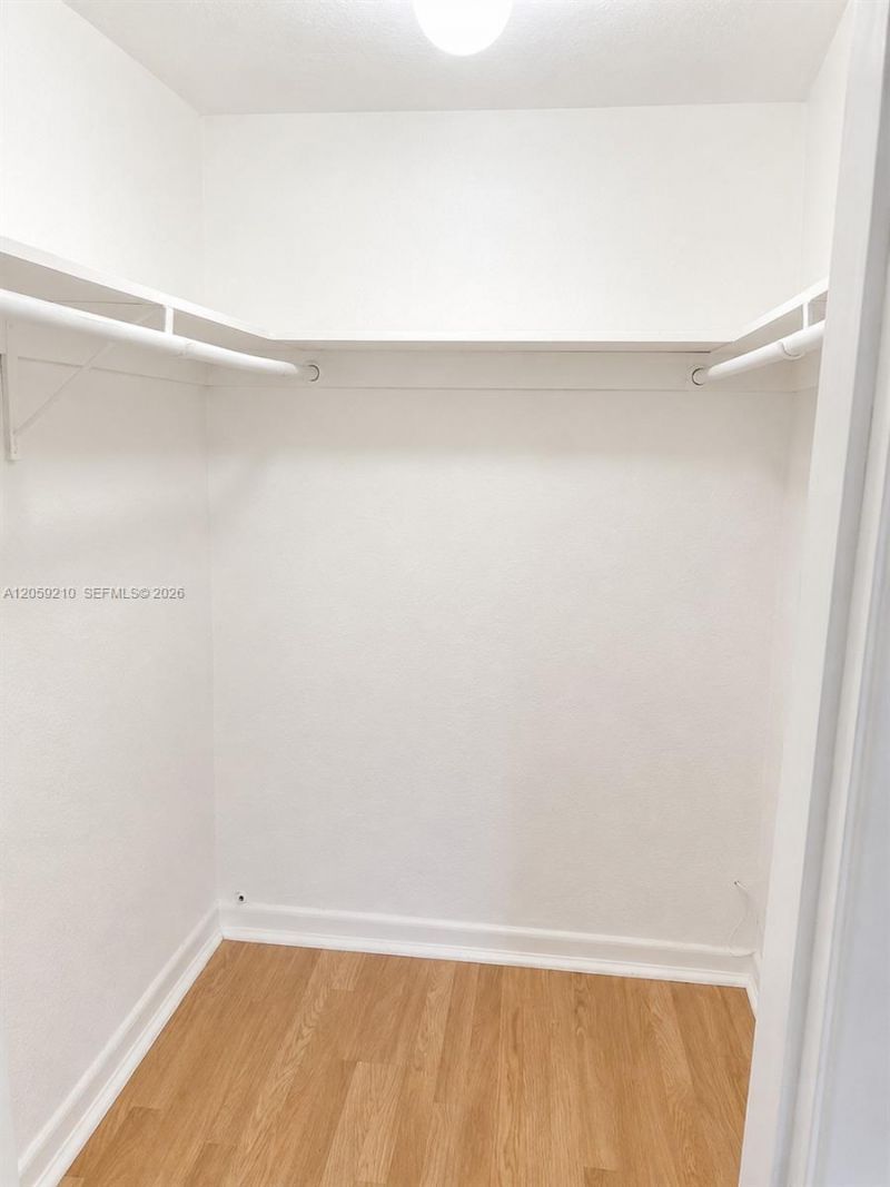500 E Country Club Cir, Unit 7, Plantation, FL 33326 Photo