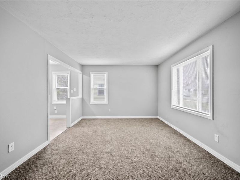 23340 Roger Drive, Euclid, OH 44123 Photo 4