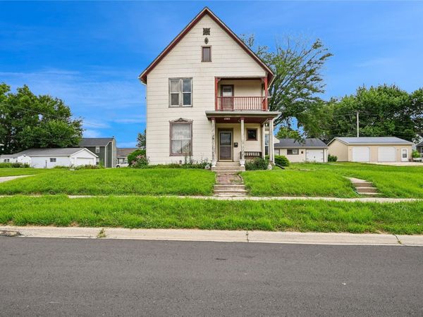 1385 12th Street, Marion, IA 52302