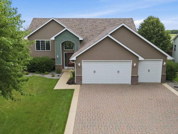 711 Williams Drive , Hastings, MN 55033