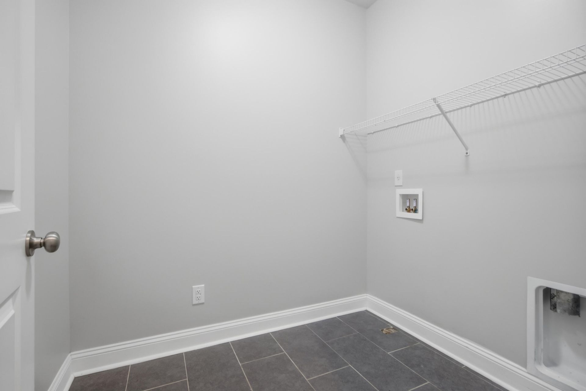 2069 Kings Gate Lane Photo 31
