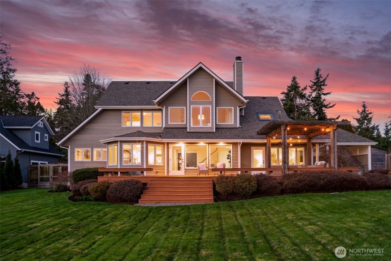 12388 NE Marine View Drive , Kingston, WA 98346