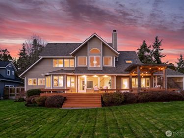 12388 NE Marine View Drive , Kingston, WA 98346