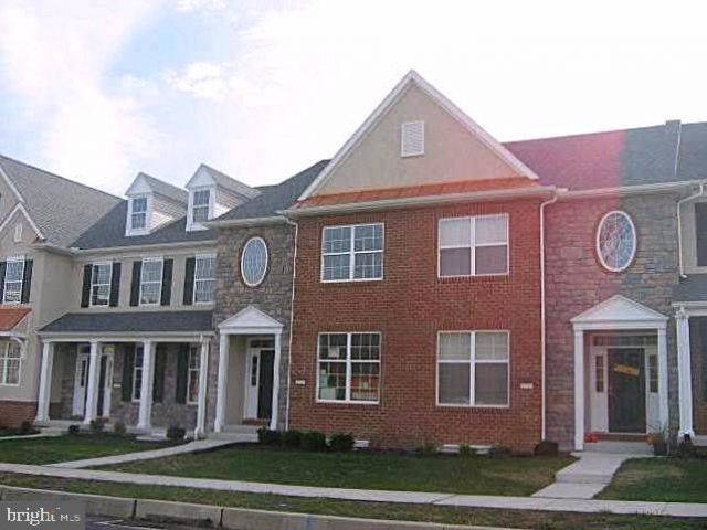4725 LAUREL VALLEY LANE, ENOLA, PA 17025