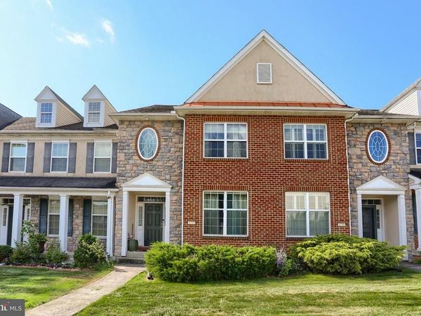 4725 LAUREL VALLEY LANE, ENOLA, PA 17025