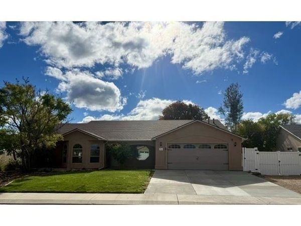 802 Darcy Jo Lane, Fruita, CO 81521