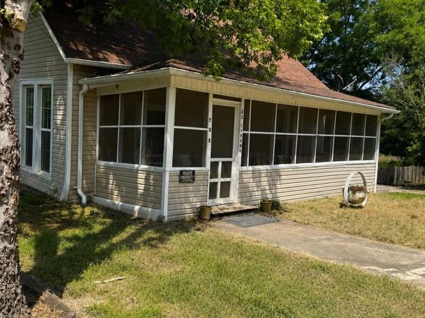 738 Brinkley Street, De Valls Bluff, AR 72041