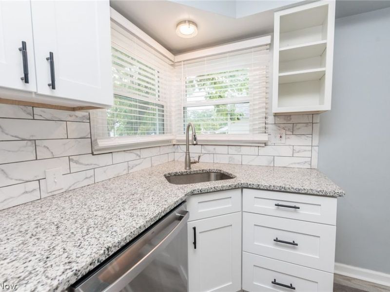 319 Kathron Avenue, Cuyahoga Falls, OH 44221 Photo 14