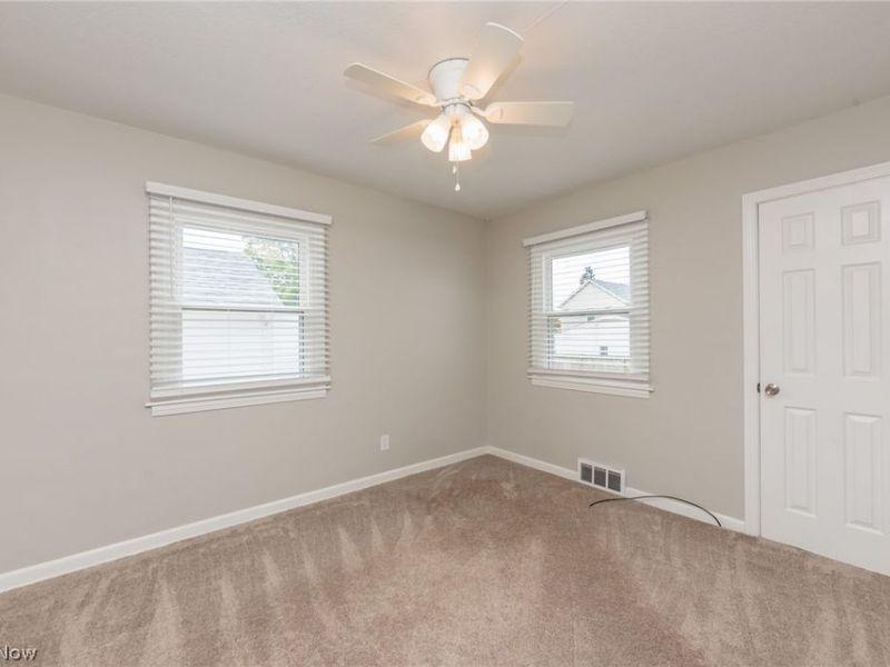 319 Kathron Avenue, Cuyahoga Falls, OH 44221 Photo 16