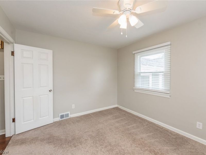 319 Kathron Avenue, Cuyahoga Falls, OH 44221 Photo 17