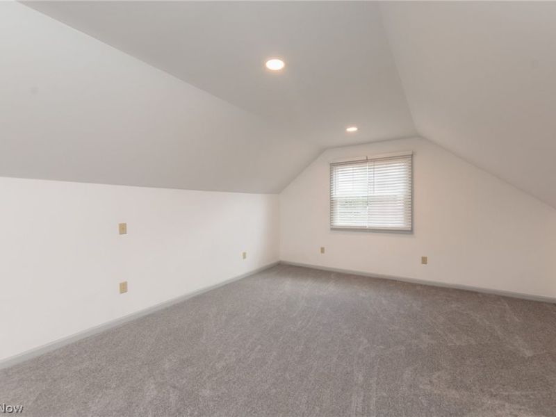 319 Kathron Avenue, Cuyahoga Falls, OH 44221 Photo 24