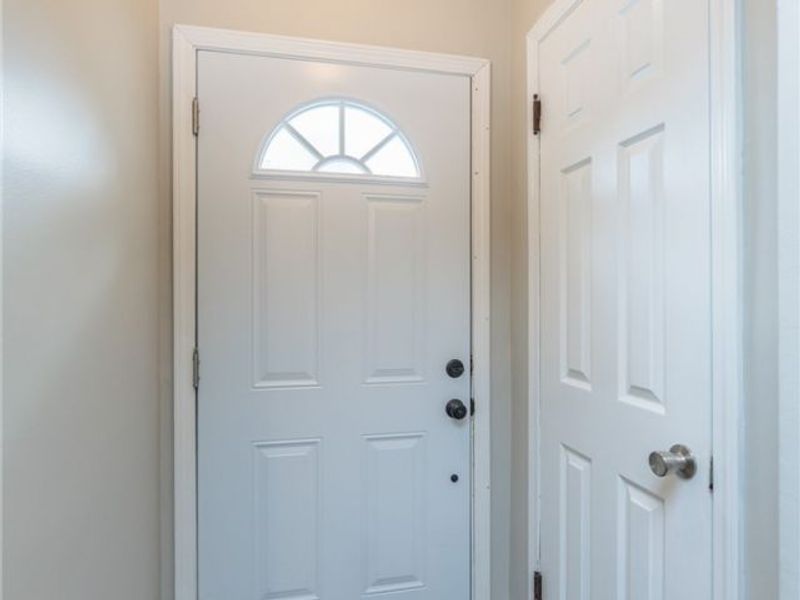 319 Kathron Avenue, Cuyahoga Falls, OH 44221 Photo 7