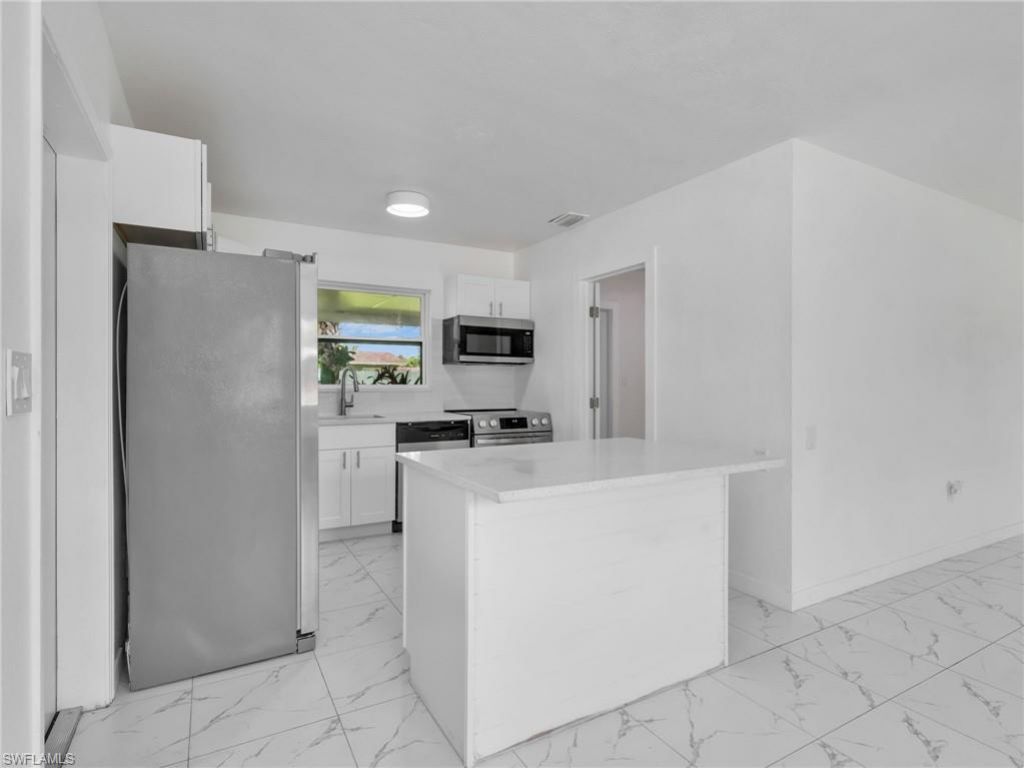 1196 Pine Lake Dr , Cape Coral, FL 33909 Photo