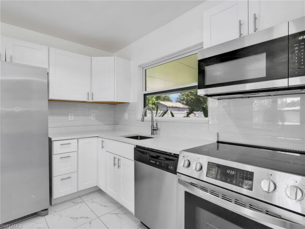 1196 Pine Lake Dr , Cape Coral, FL 33909 Photo