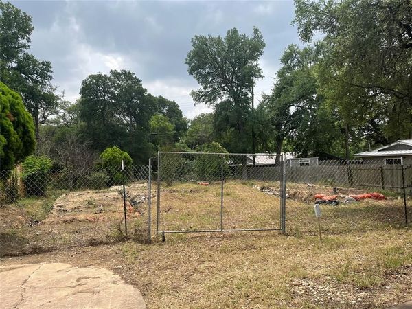 4621 Menchaca RD, Austin, TX 78745