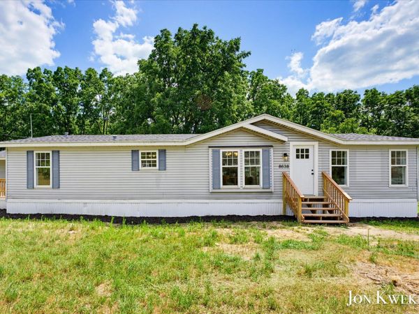 8636 Maple Road, Lyons, MI 48851