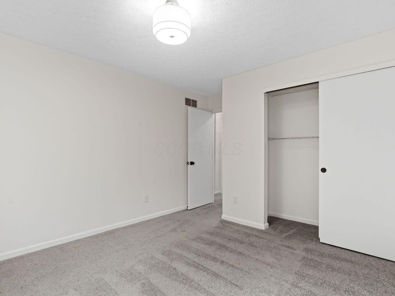 7632 Plainfield Drive, Pickerington, OH 43147 Photo 20