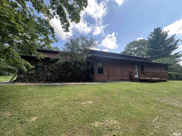 89 DOGWOOD Road, Murphysboro, IL 62966