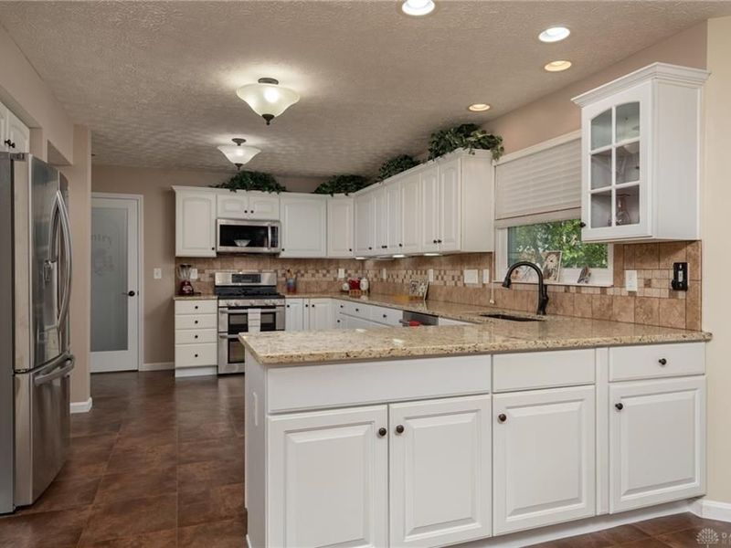 2494 Silver Springs Court, Beavercreek, OH 45431 Photo 13