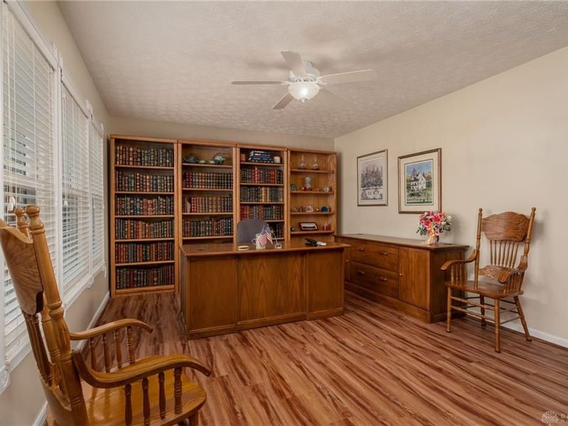 2494 Silver Springs Court, Beavercreek, OH 45431 Photo 4