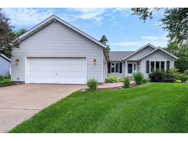 1930 Meadow Lane, Eau Claire, WI 54701