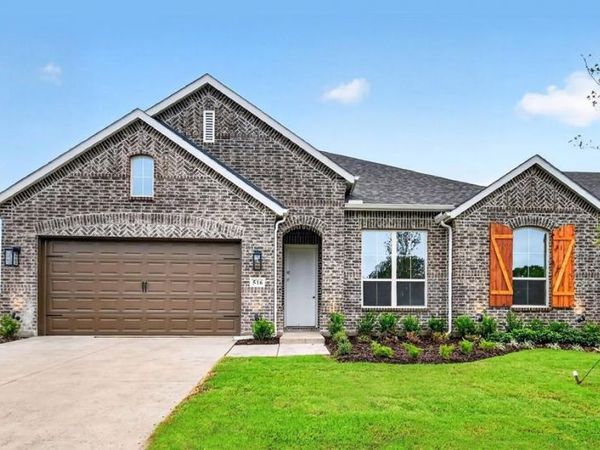 516 Stallion Lane, Van Alstyne, TX 75495