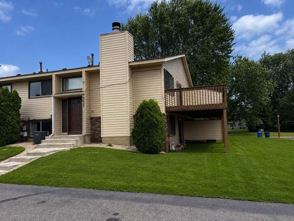 5655 Otter View Trail , White Bear Lake, MN 55110