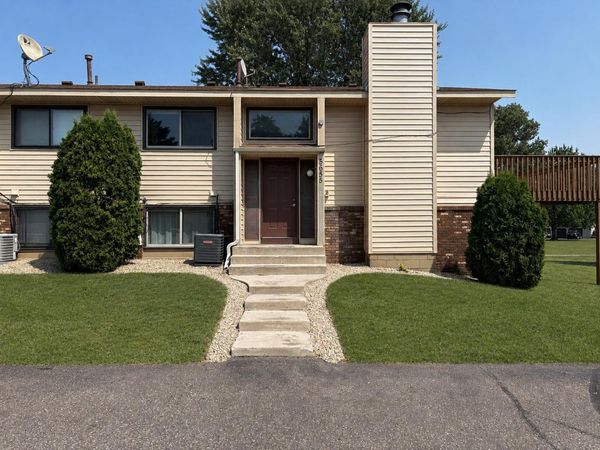 5655 Otter View Trail, White Bear Lake, MN 55110