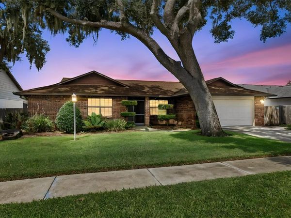 653 TIMBER POND DRIVE , BRANDON, FL 33510