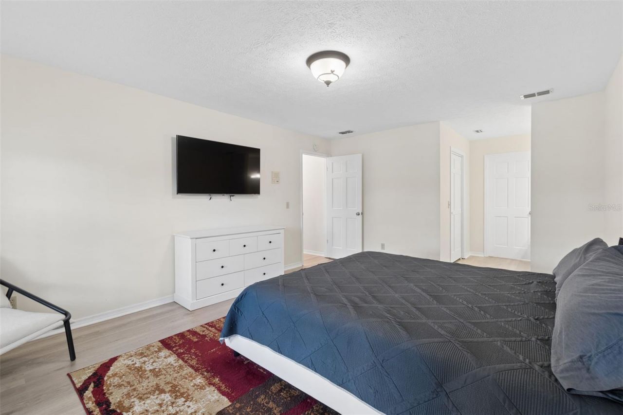 653 Timber Pond Drive , Brandon, FL 33510 Photo