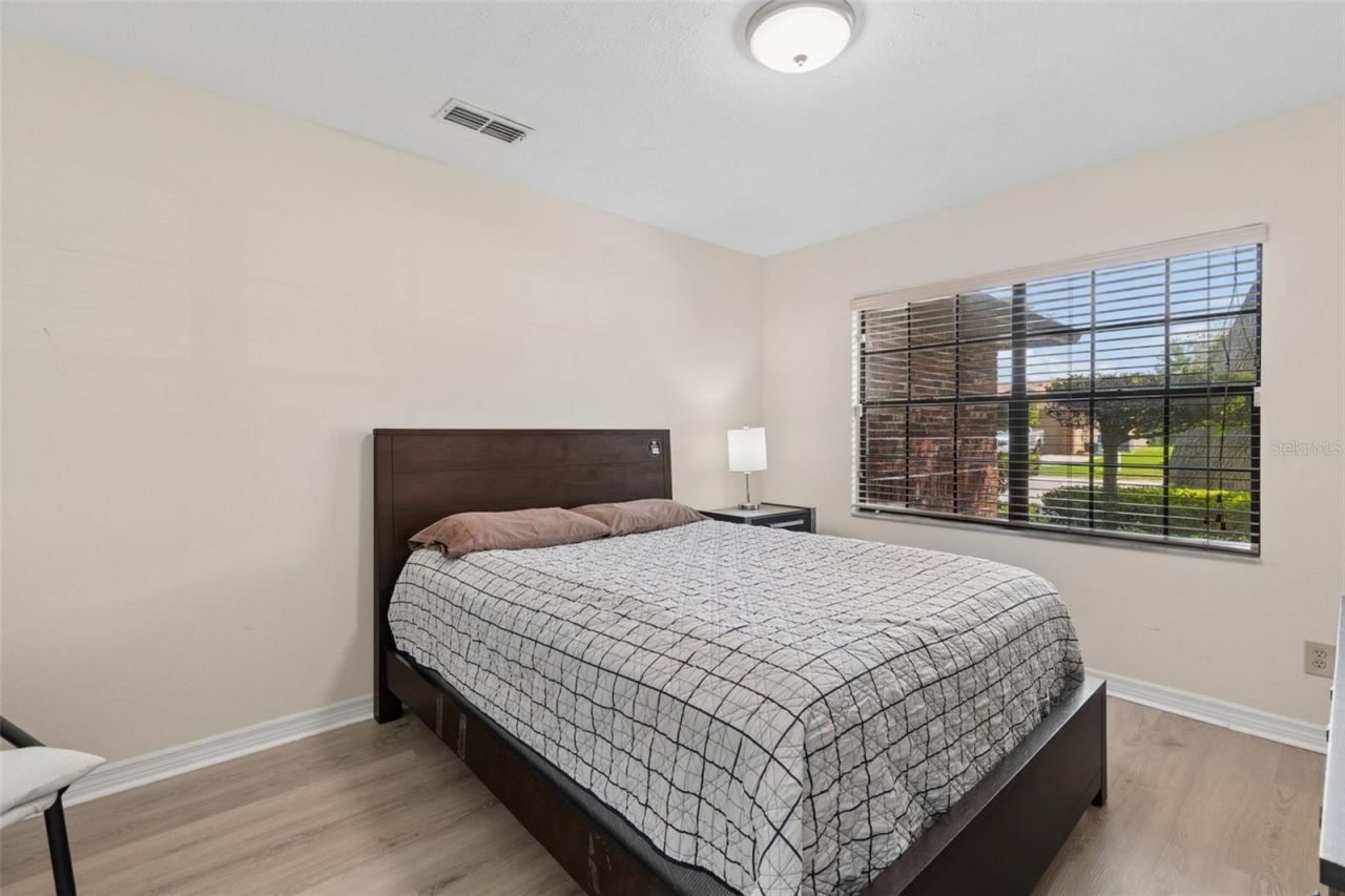 653 Timber Pond Drive , Brandon, FL 33510 Photo