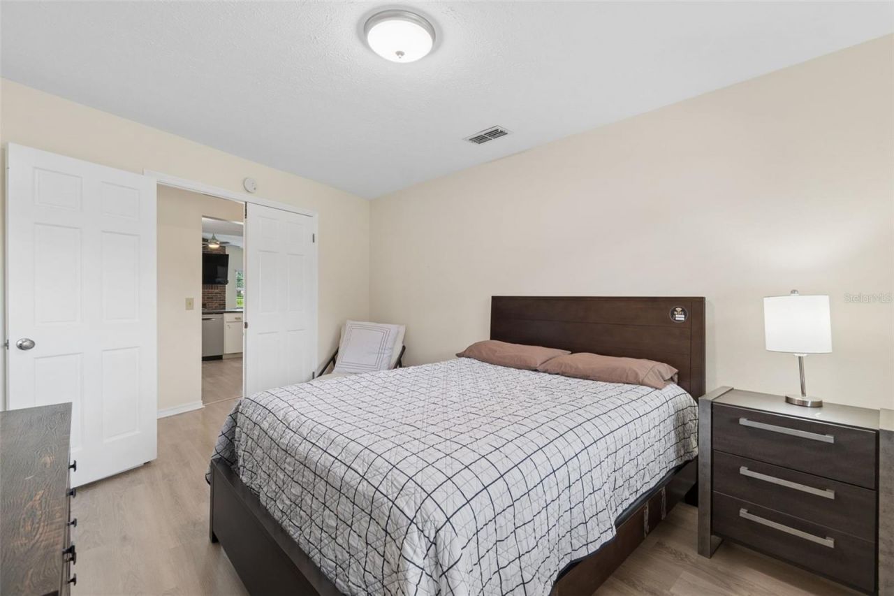 653 Timber Pond Drive , Brandon, FL 33510 Photo
